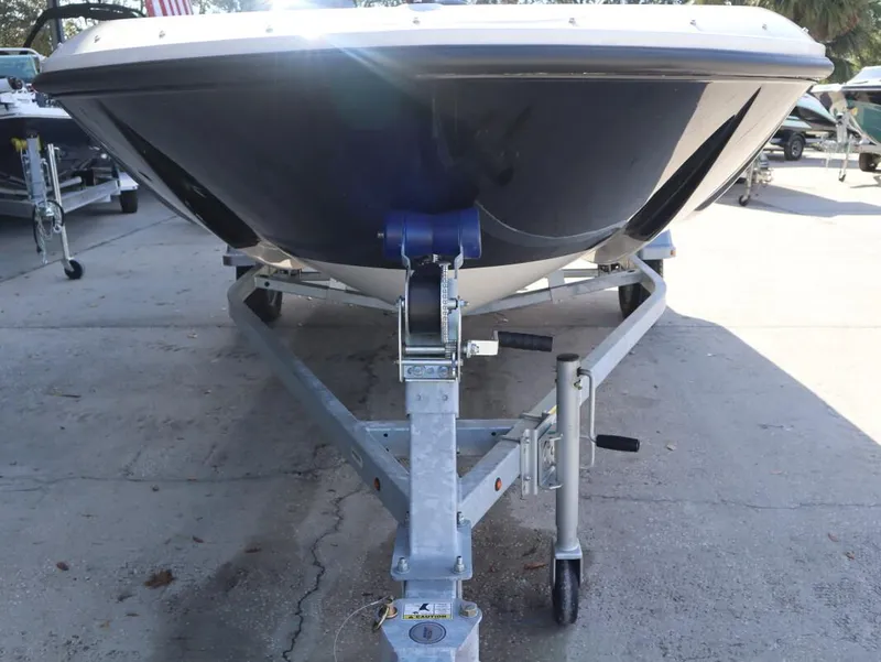 Slide: The Image of Bayliner Element E16 2025 - 22