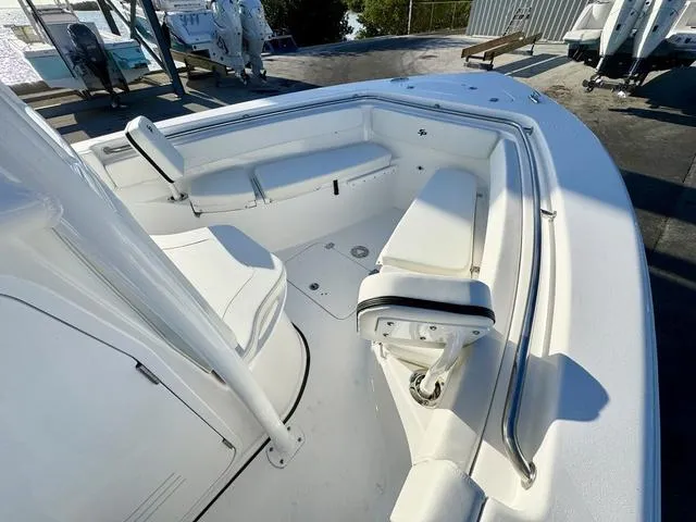 Slide: The Image of Sea Pro 222 Center Console 222CC 222 CC 2025 - 15