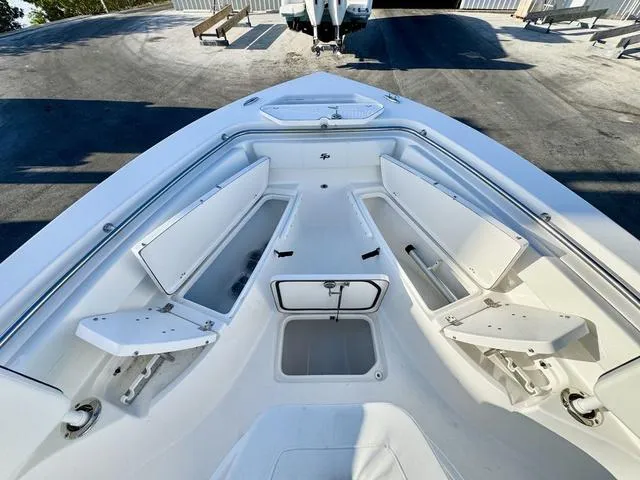 Slide: The Image of Sea Pro 222 Center Console 222CC 222 CC 2025 - 17
