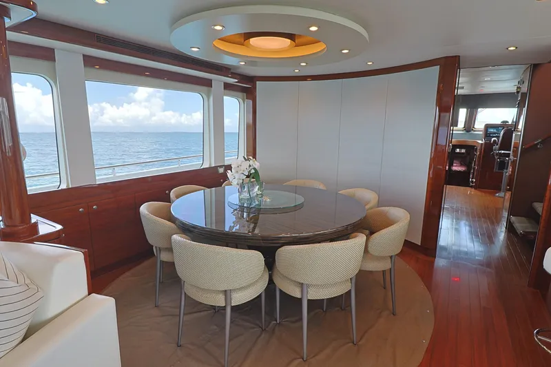 Slide: The Image of Luxurious dining area on 2013 Cheoy Lee Bravo yacht with ocean view. - 29
