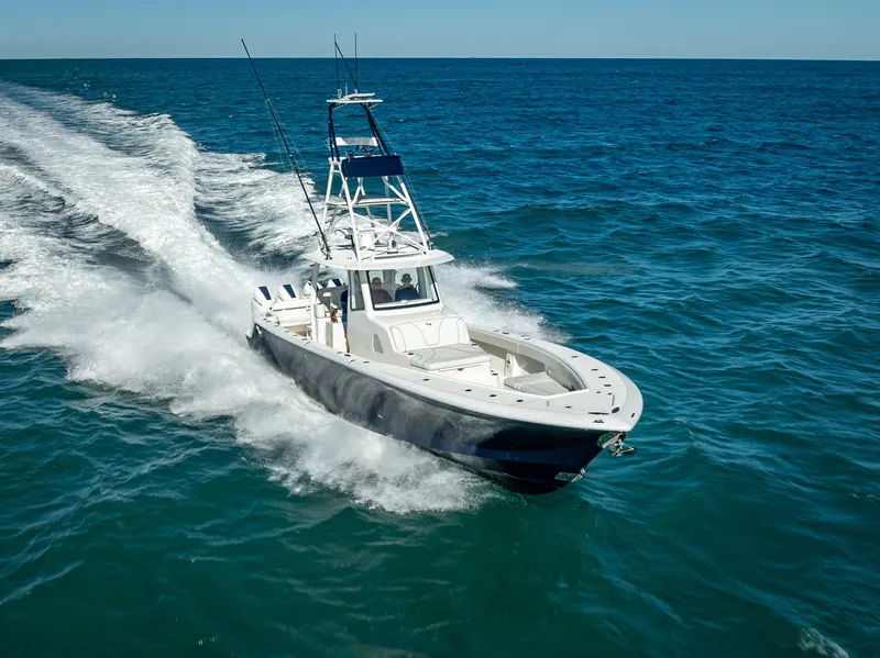 Slide: The Image of SeaVee 420Z 2024 - 3