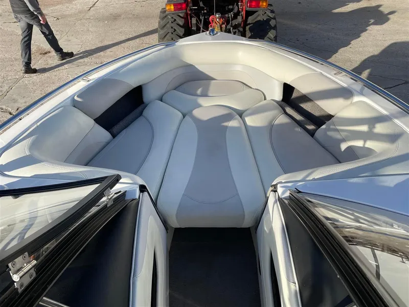 Slide: The Image of Bow Seating with Filler - 13