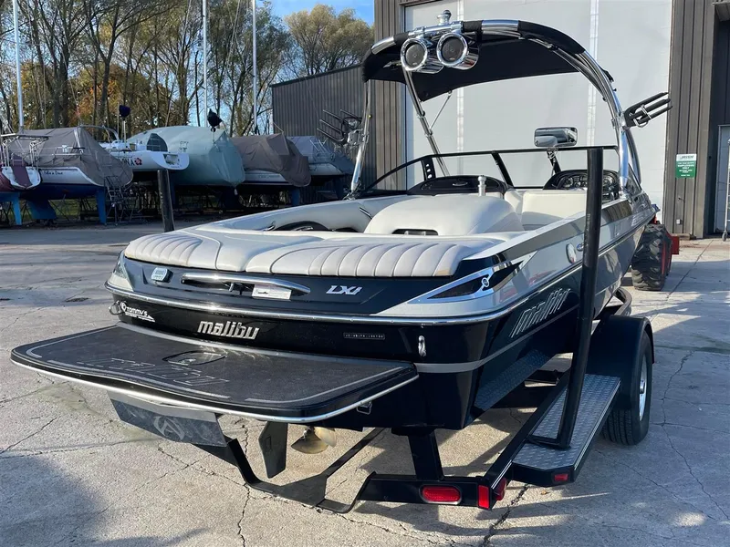 Slide: The Image of Starboard Stern Quarter Shot - 25
