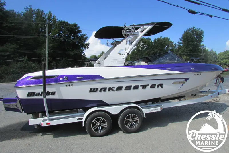 Slide: The Image of Malibu Wakesetter 23 LSV 2015 - 10