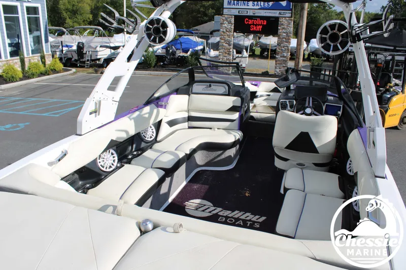 Slide: The Image of Malibu Wakesetter 23 LSV 2015 - 6
