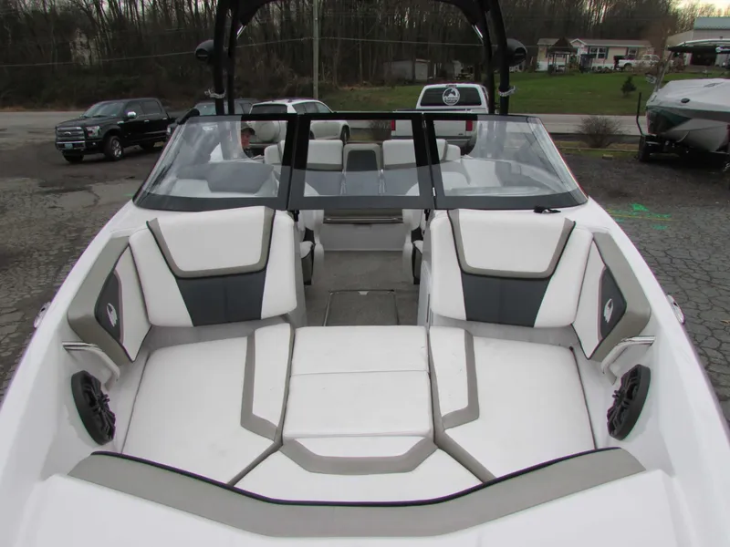 Slide: The Image of Scarab 195 H.O. 2015 - 11