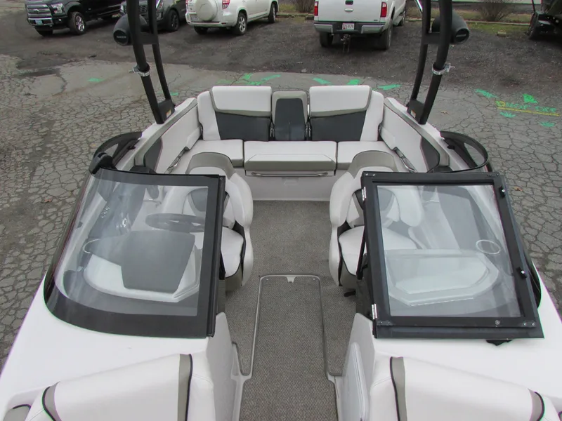 Slide: The Image of Scarab 195 H.O. 2015 - 17