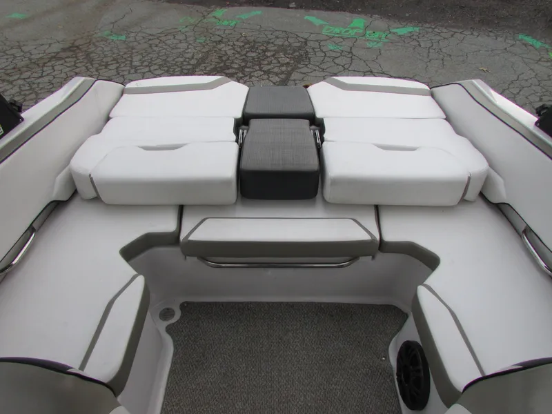 Slide: The Image of Scarab 195 H.O. 2015 - 19