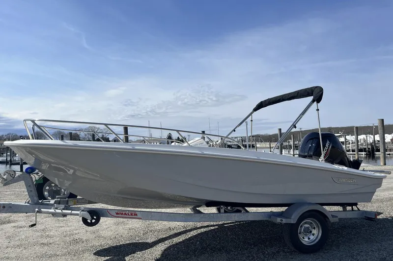 Slide: The Image of Boston Whaler 160 Super Sport 2025 - 11