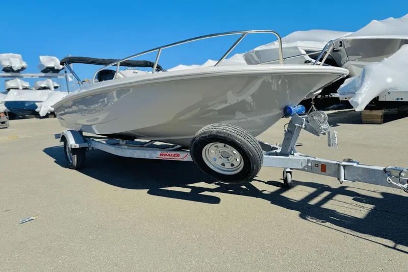 Slide: The Image of Boston Whaler 160 Super Sport 2025 - 2