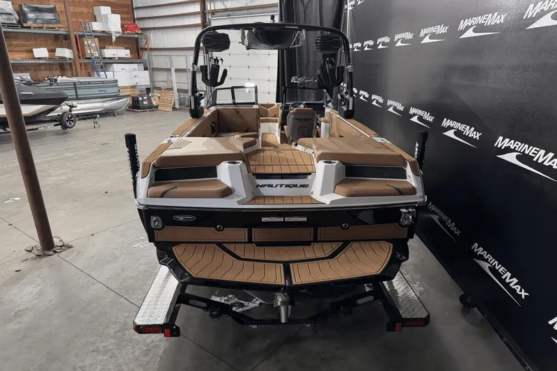 Slide: The Image of Nautique Super Air Nautique GS24 2025 - 6
