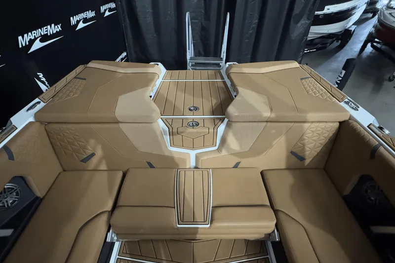 Slide: The Image of Nautique Super Air Nautique GS24 2025 - 9