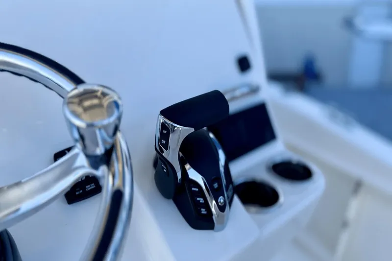 Slide: The Image of Grady-White 231 Coastal Explorer 2025 - 12