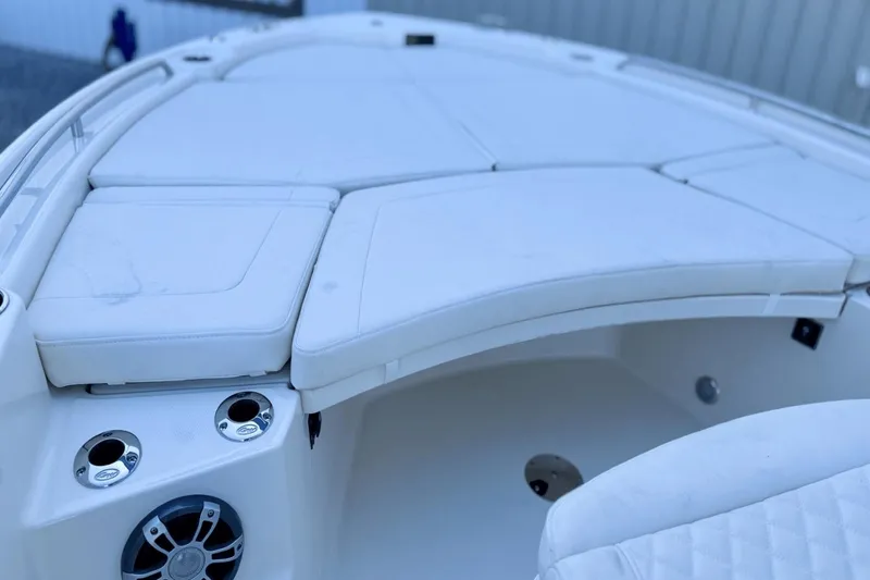 Slide: The Image of Grady-White 231 Coastal Explorer 2025 - 19