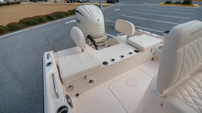 Slide: The Image of Grady-White 231 Coastal Explorer 2025 - 41