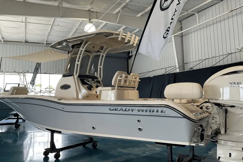Slide: The Image of Grady-White 231 Coastal Explorer 2025 - 7