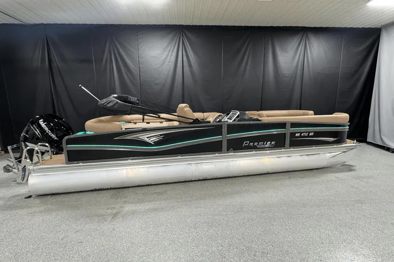 Slide: The Image of Premier 250 Intrigue 2021 - 1