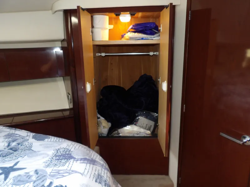 Slide: The Image of Sea Ray 44 Sedan Bridge 2008 - 51