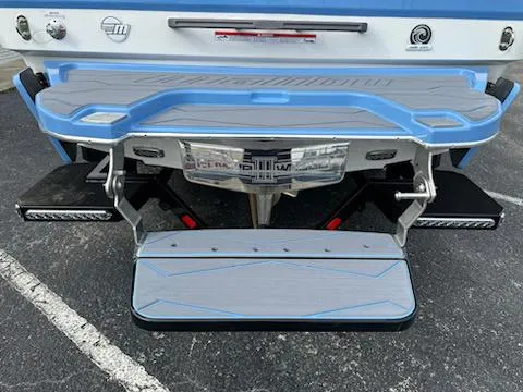 Slide: The Image of Malibu Wakesetter 24 MXZ 2025 - 20