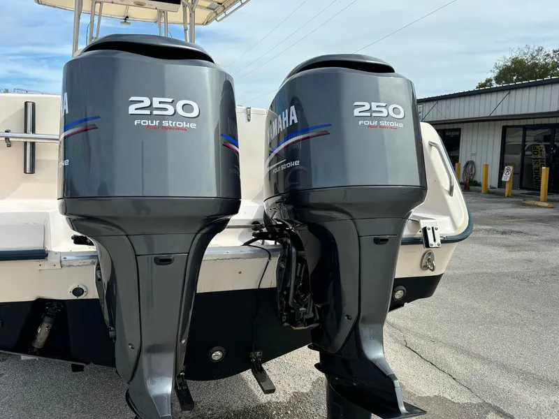 Slide: The Image of 2005 Grady-White Bimini 306 with twin Yamaha 250 four-stroke outboard engines. - 15