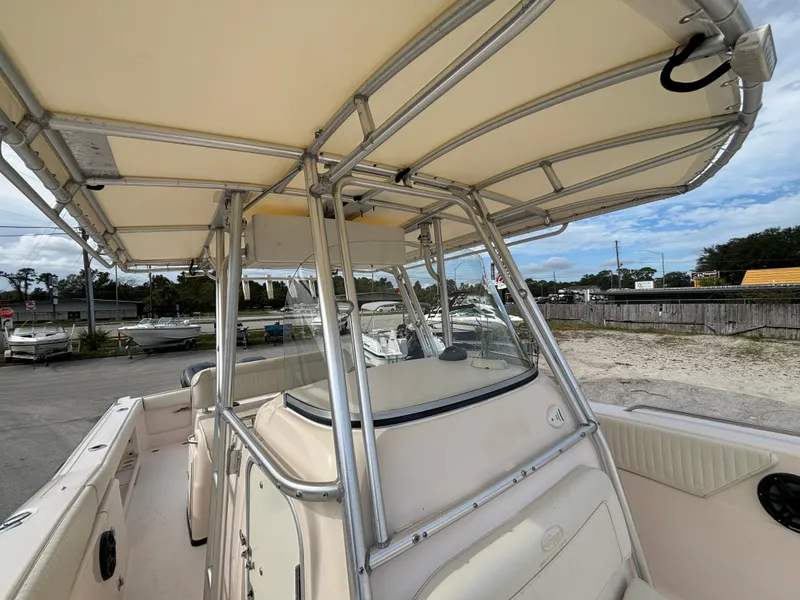 Slide: The Image of 2005 Grady-White Bimini 306 boat with T-top and spacious deck. - 34