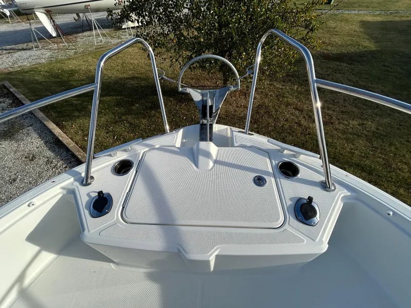 Slide: The Image of Bow of 2020 Beneteau Barracuda boat with stainless steel railings and anchor system. - 4