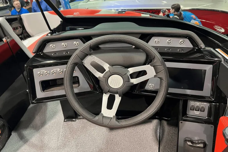 Slide: The Image of MasterCraft NXT21 2025 - 7