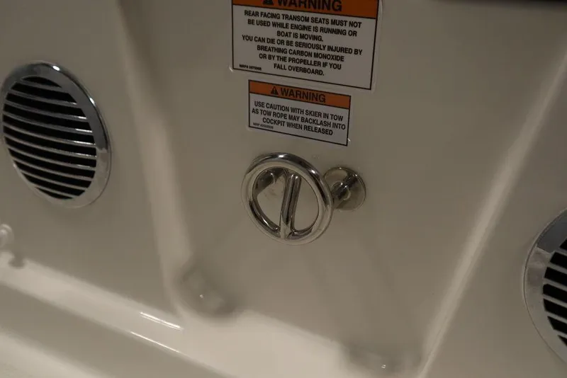 Slide: The Image of Bayliner DX 2050 2024 - 51