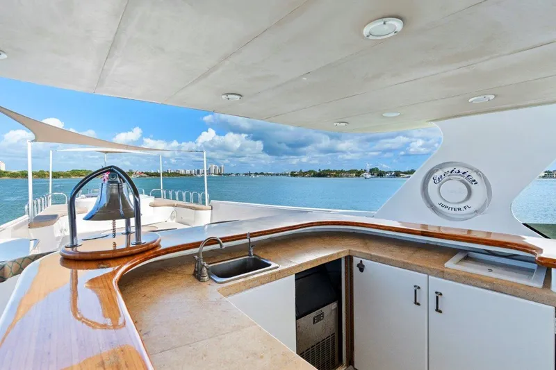 Slide: The Image of Broward 110 Envision - Flybridge Deck - 56