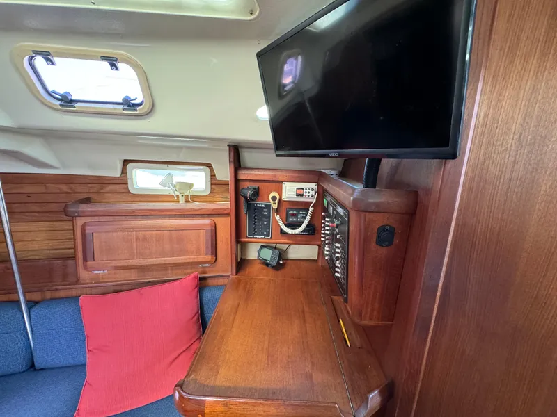 Slide: The Image of Hunter Legend 35.5 1992 - 53