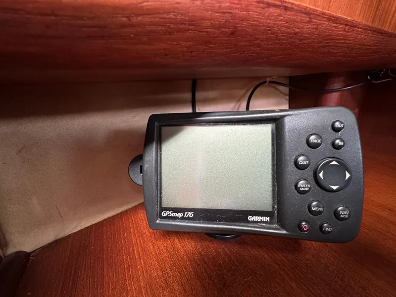 Slide: The Image of Hunter Legend 35.5 1992 - 55