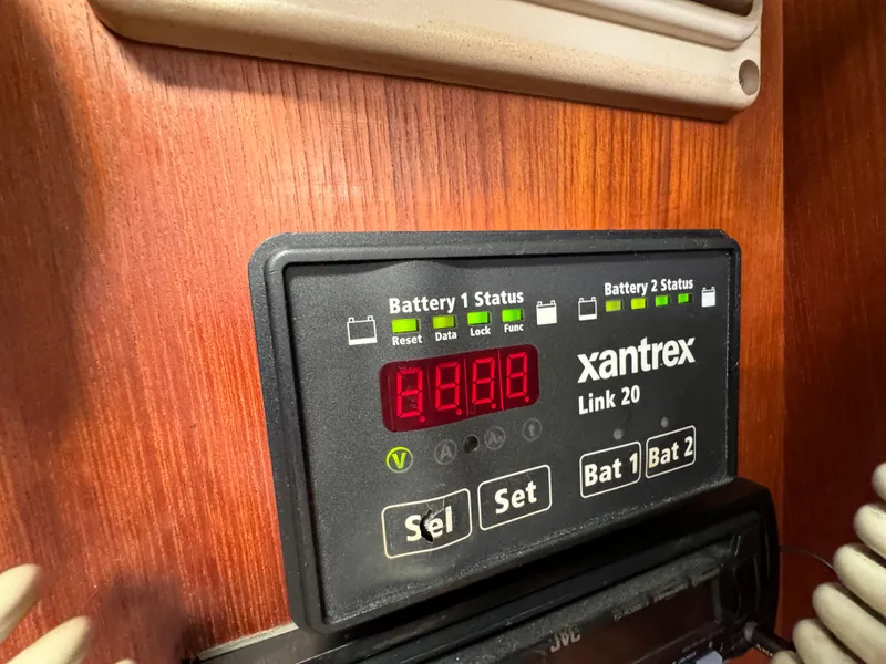 Slide: The Image of Hunter Legend 35.5 1992 - 57