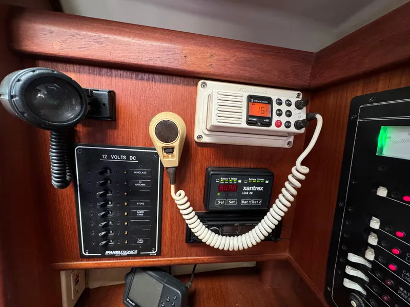 Slide: The Image of Hunter Legend 35.5 1992 - 60