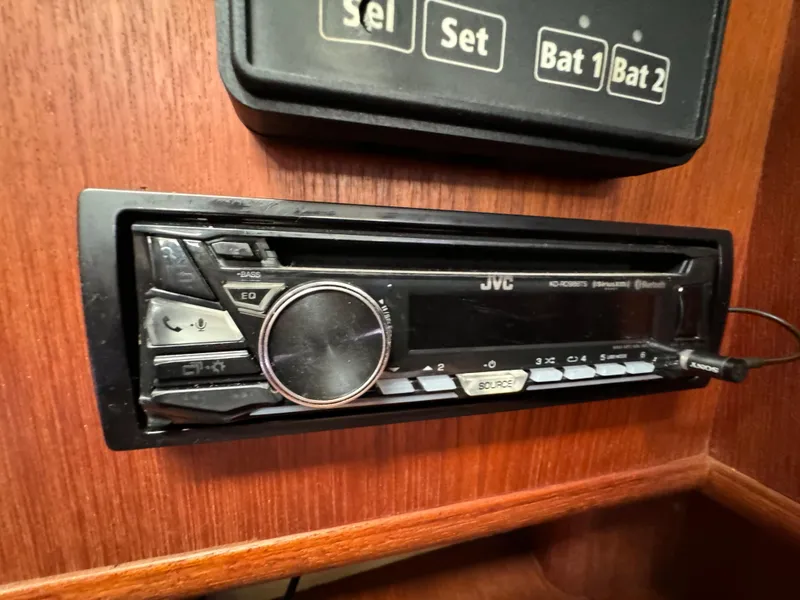 Slide: The Image of Hunter Legend 35.5 1992 - 63