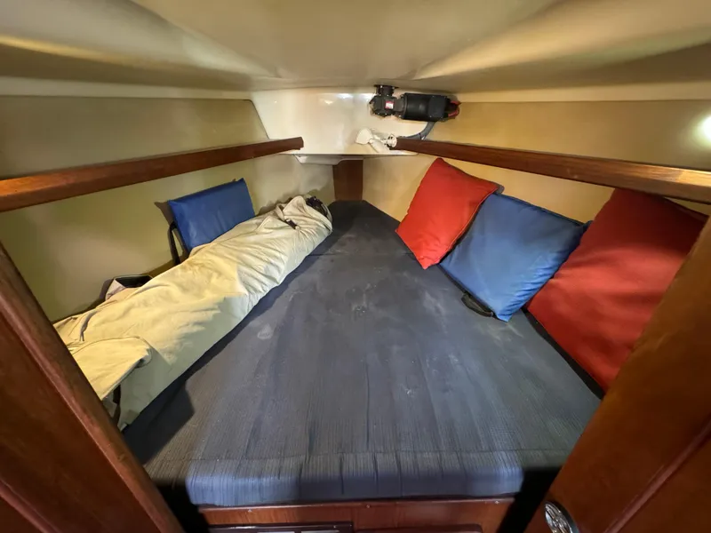 Slide: The Image of Hunter Legend 35.5 1992 - 69