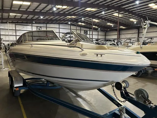 Slide: The Image of Sea Ray 190 Bow Rider 1997 - 3
