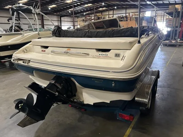 Slide: The Image of Sea Ray 190 Bow Rider 1997 - 4
