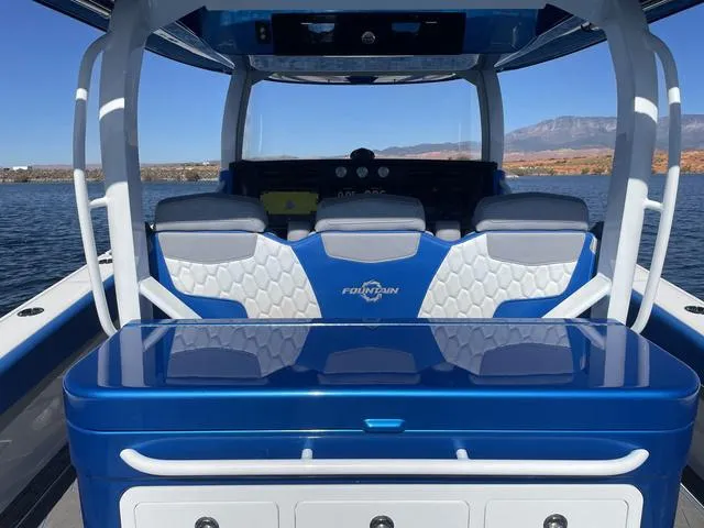 Slide: The Image of Fountain 43 NX 2023 - 6