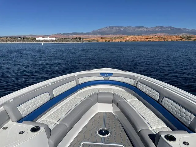 Slide: The Image of Fountain 43 NX 2023 - 8