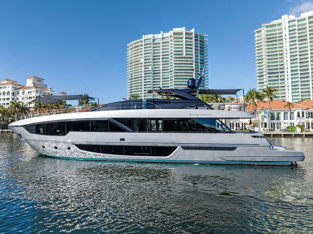 Slide: The Image of Riva 38' Rivamare 2024 - 69