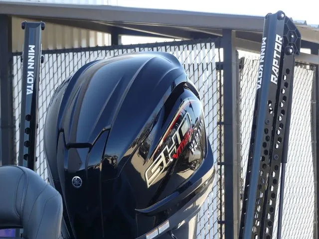 Slide: The Image of Falcon Boats F20 PREDATOR 2025 - 14