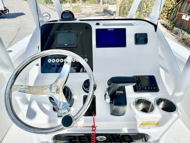 Slide: The Image of Sea Pro 202 Center Console 202CC 202 CC 2025 - 12