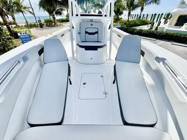 Slide: The Image of Sea Pro 202 Center Console 202CC 202 CC 2025 - 16
