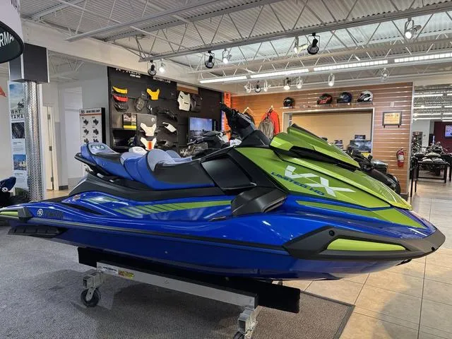 Slide: The Image of Yamaha VX® Limited HO 2024 - 4