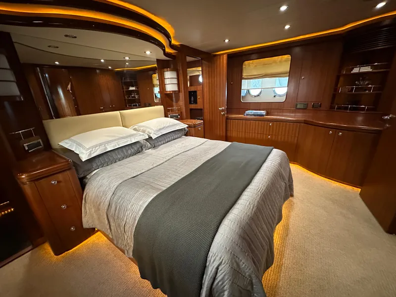 Slide: The Image of Horizon 73 Motor Yacht 2007 - 60