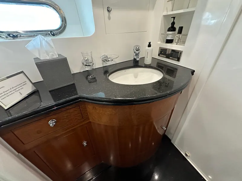 Slide: The Image of Horizon 73 Motor Yacht 2007 - 76