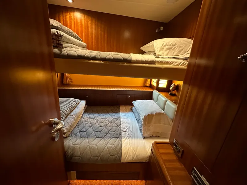 Slide: The Image of Horizon 73 Motor Yacht 2007 - 79