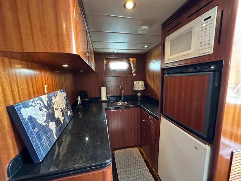 Slide: The Image of Horizon 73 Motor Yacht 2007 - 92