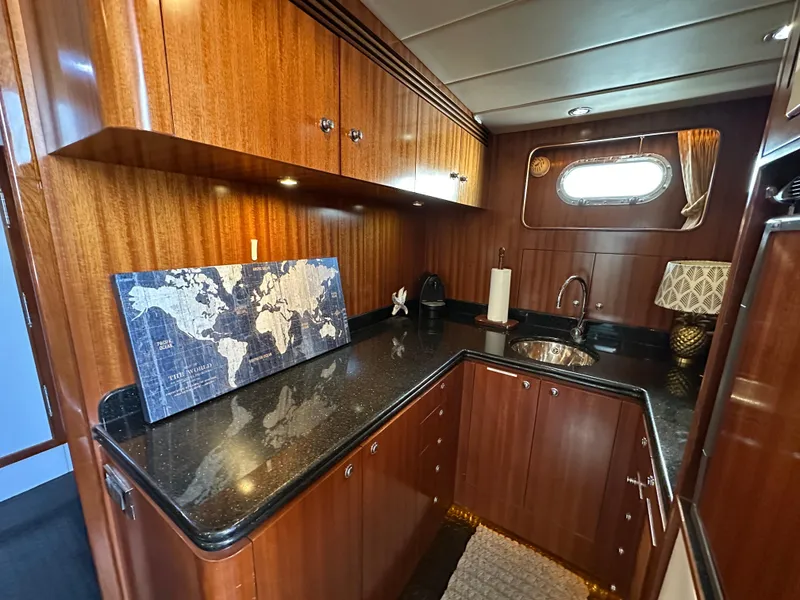 Slide: The Image of Horizon 73 Motor Yacht 2007 - 94