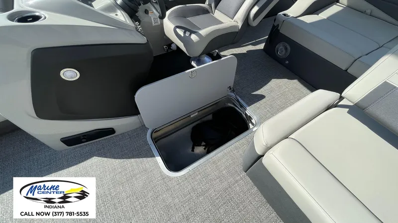 Slide: The Image of Barletta Cabrio 22U 2025 - 12